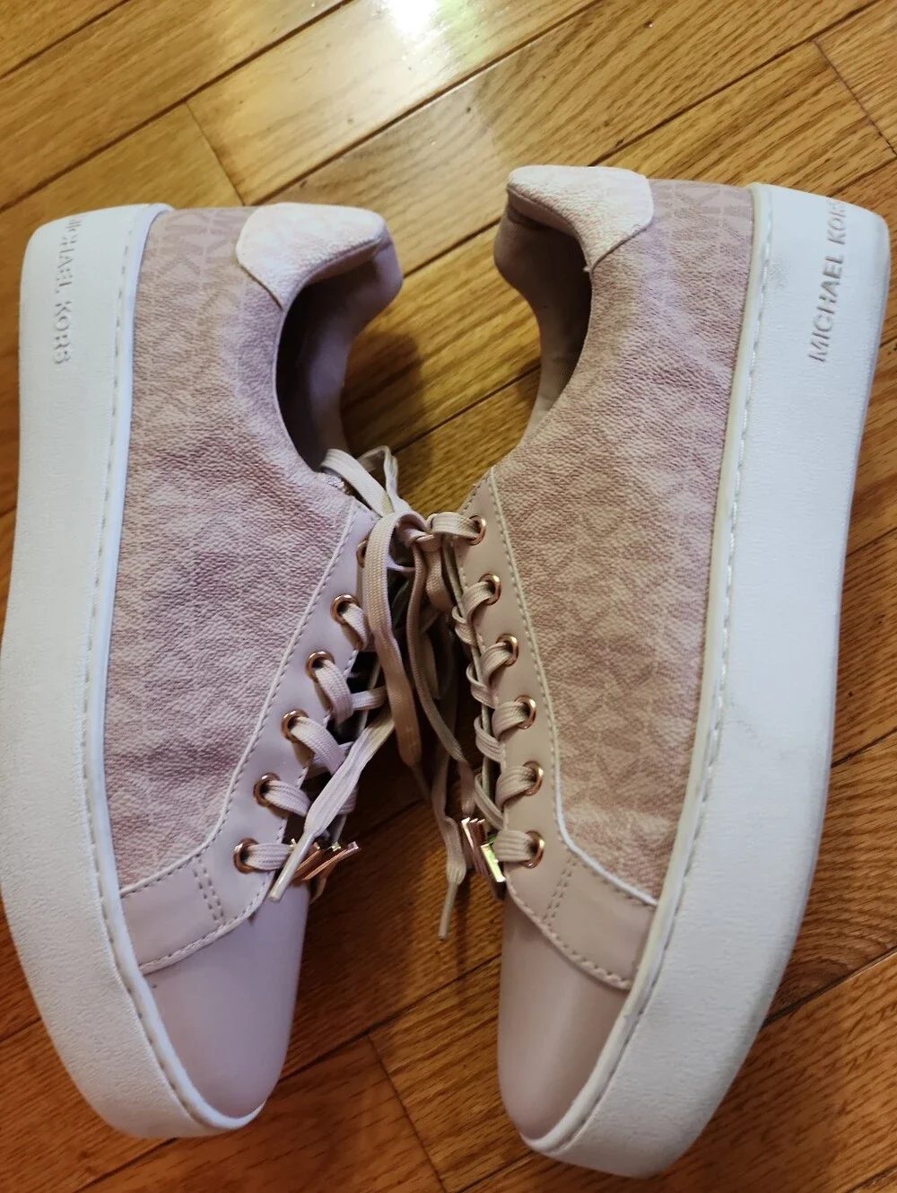 Michael Kors Poppy Monogramed Women's Light Pink Lace-Up Sneakers
